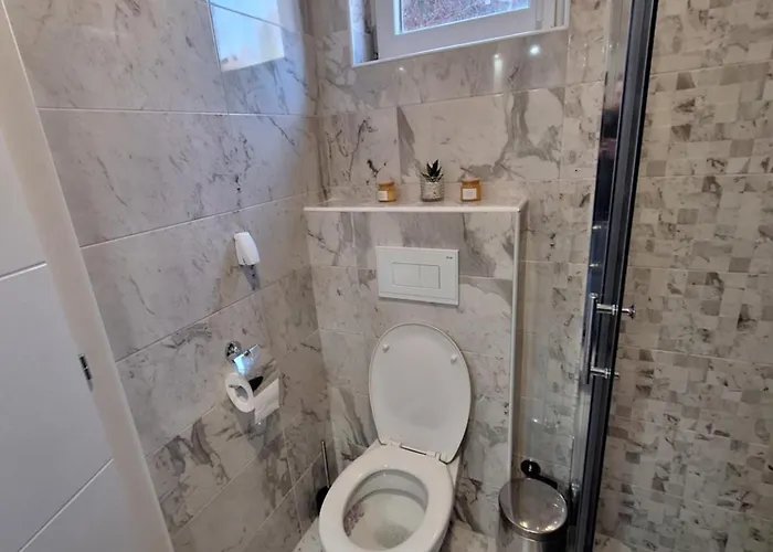 Milovanovic アパート